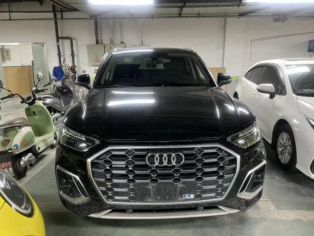 Audi Q5L — миниатюра 2