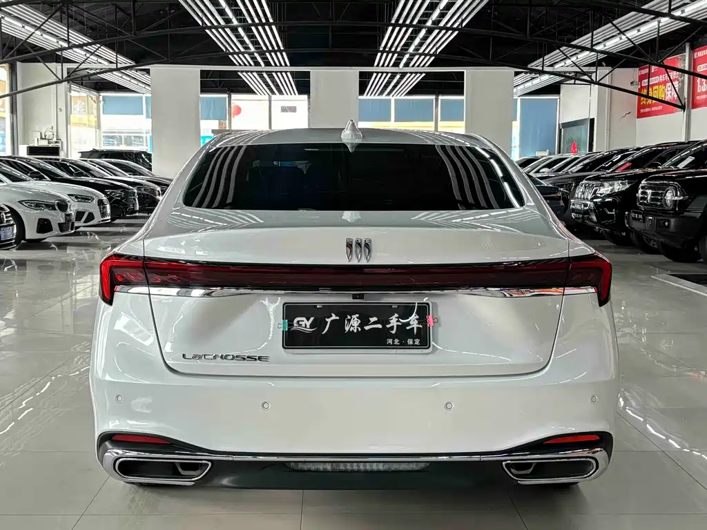 Buick LaCrosse 2025 28T Platinum