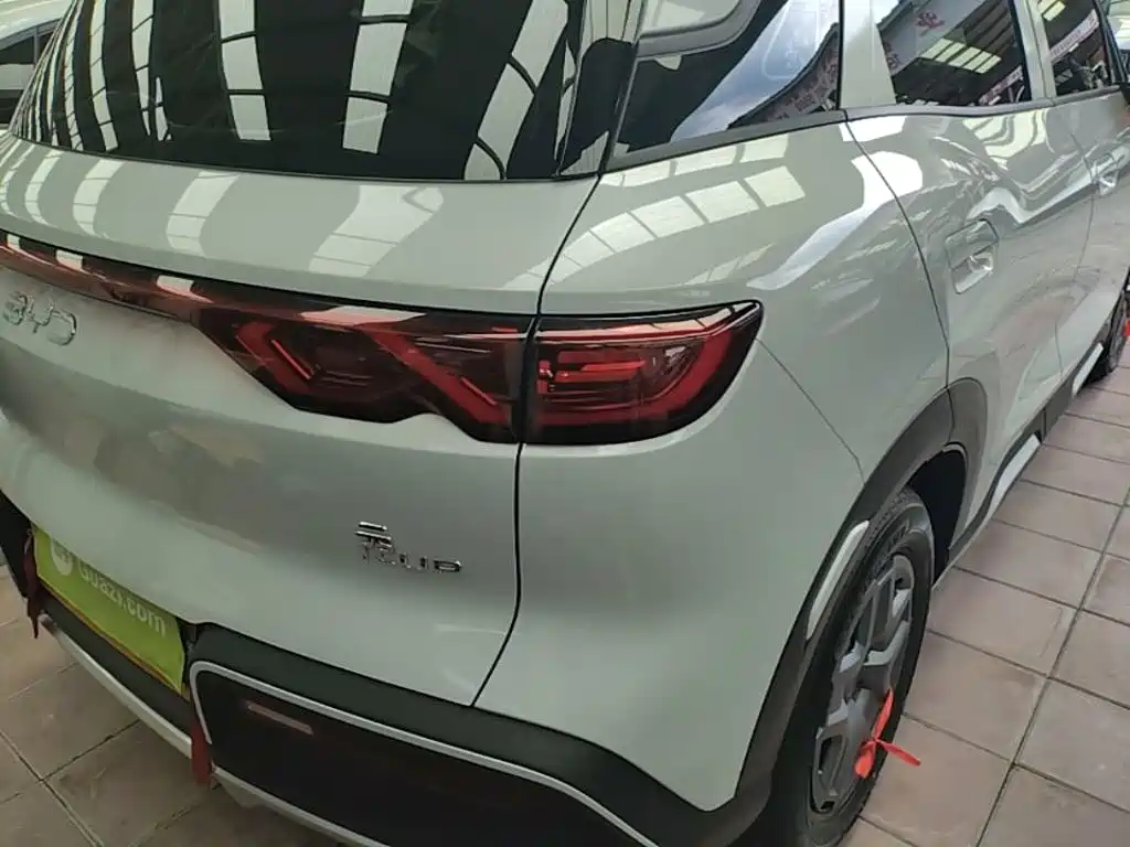 BYD Yuan Up UP 2025 301KM