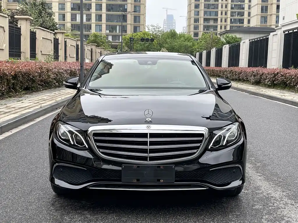 Mercedes-Benz E-Class E 2016 E 300 L Fashion