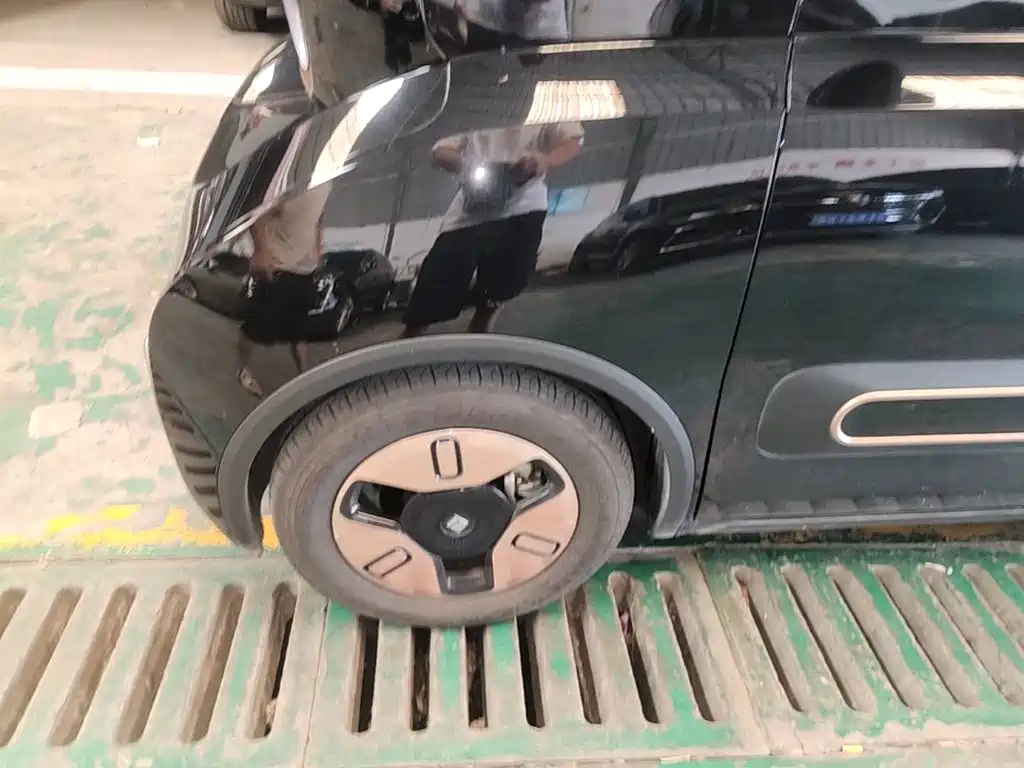 Baojun KiWi EV — миниатюра 23