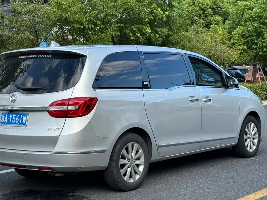 Buick GL8 — миниатюра 4