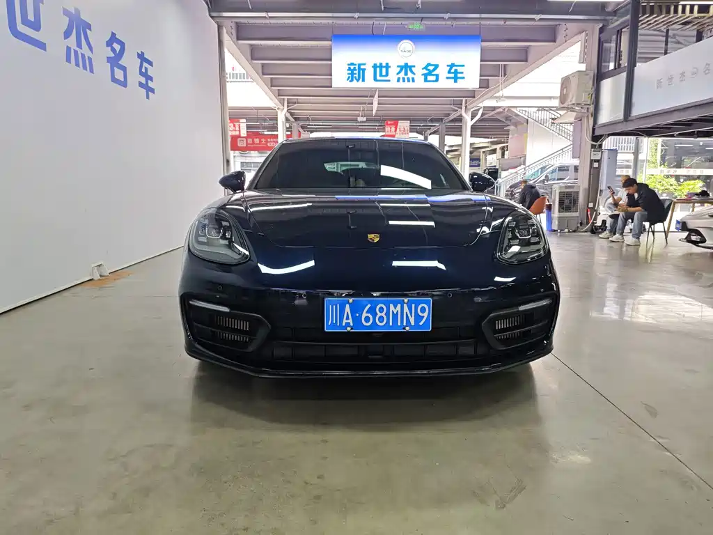 Porsche Panamera — миниатюра 2