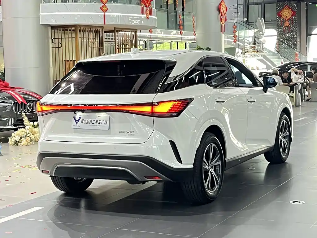 Lexus RX — миниатюра 7