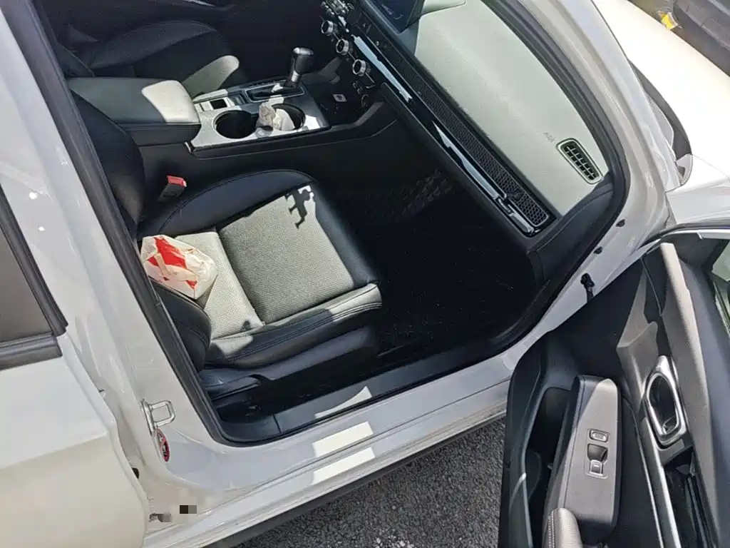 Honda Civic — миниатюра 9