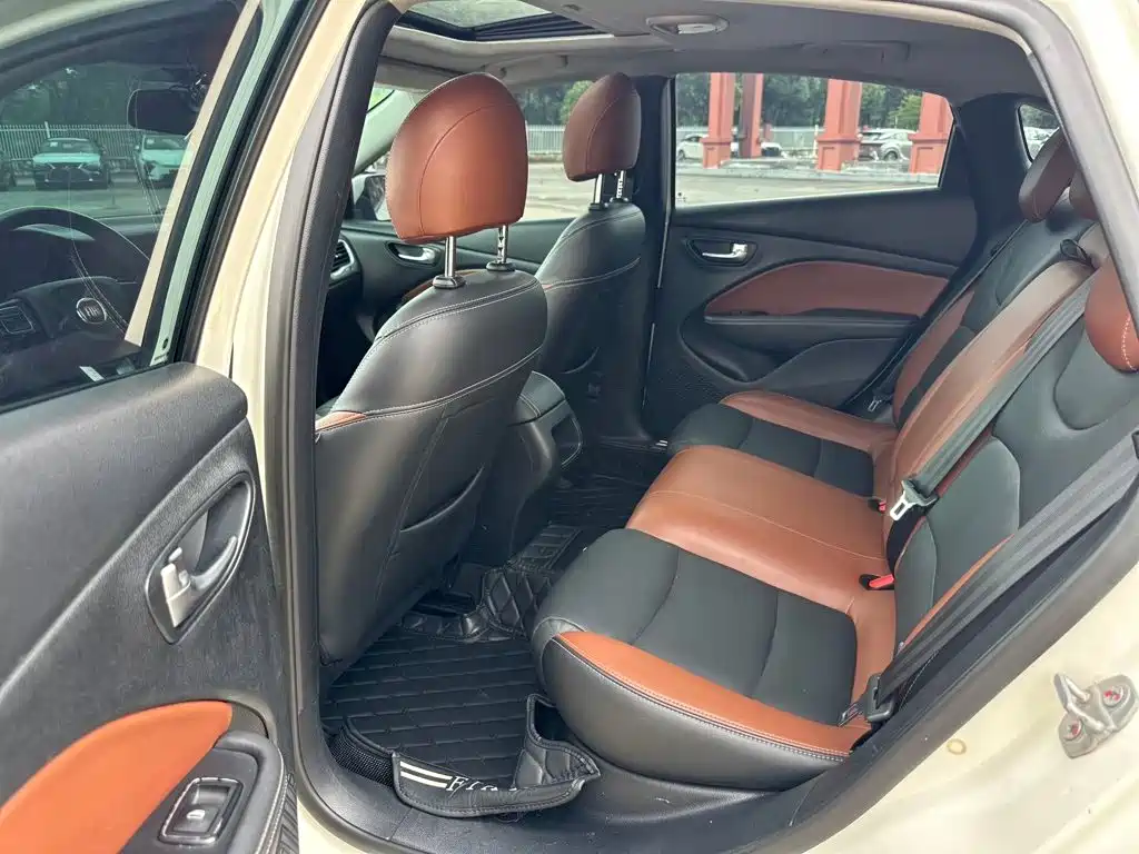 Fiat Viaggio — миниатюра 7