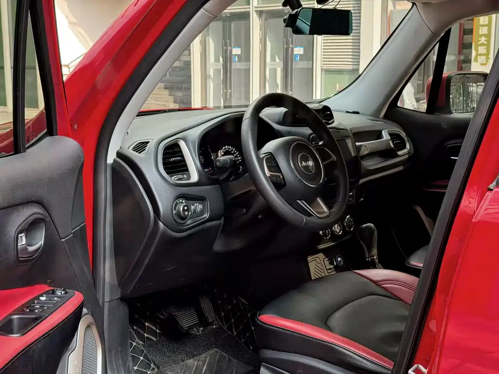 Jeep Renegade — миниатюра 4