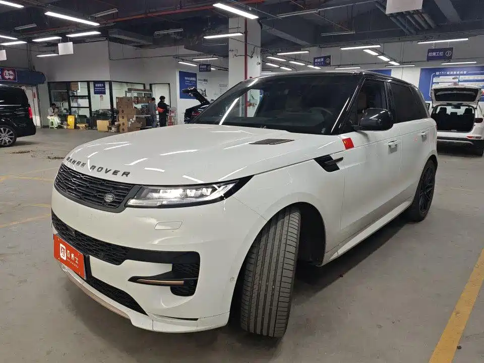 Land Rover Sport 2024