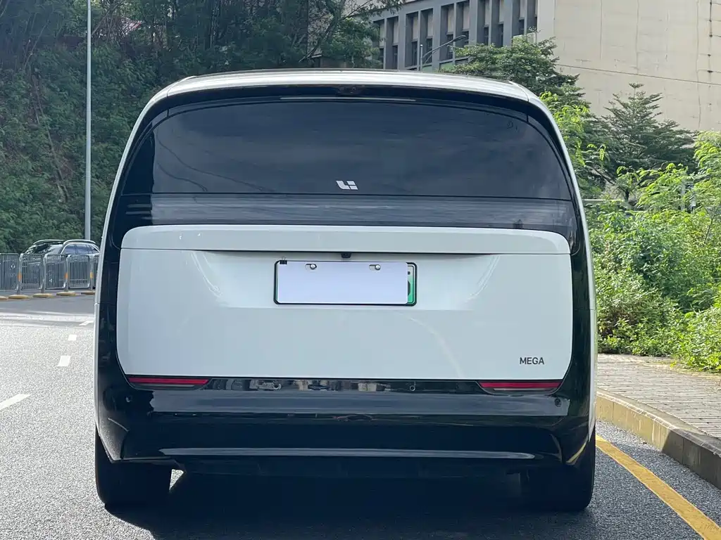 Li Auto Li MEGA — миниатюра 5