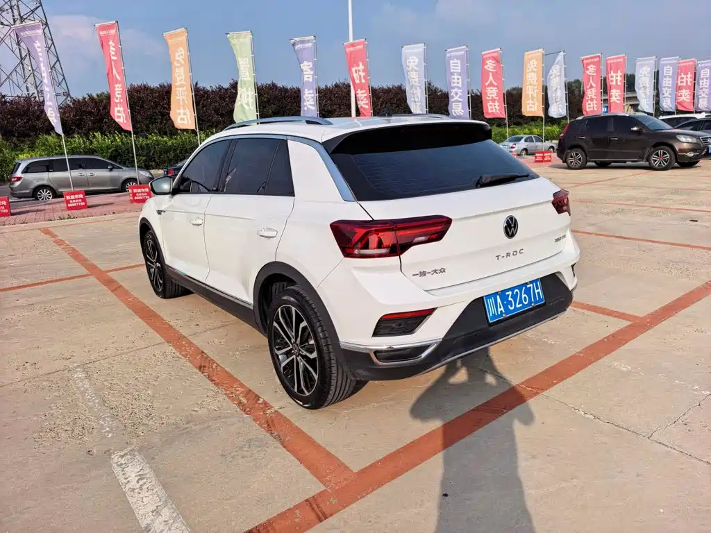 Volkswagen T-Roc — миниатюра 7