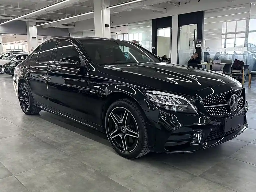 Mercedes-Benz C-Class — миниатюра 2