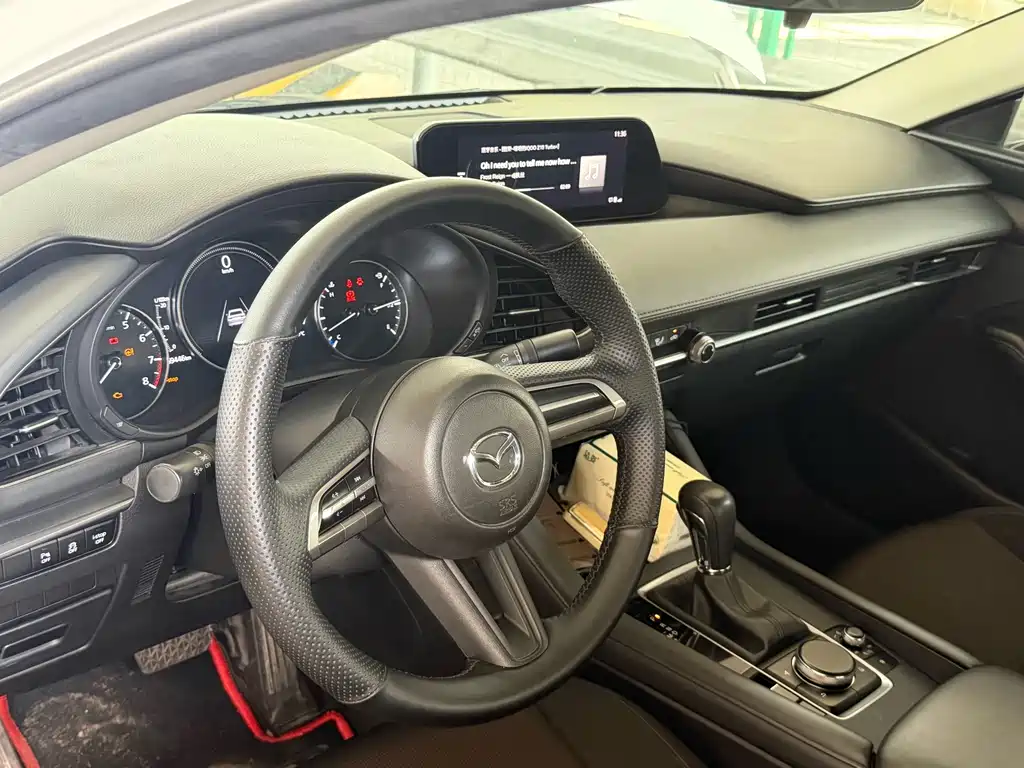 Mazda 3 Axela — миниатюра 2