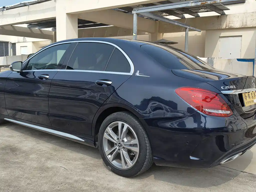 Mercedes-Benz C-Class — миниатюра 6