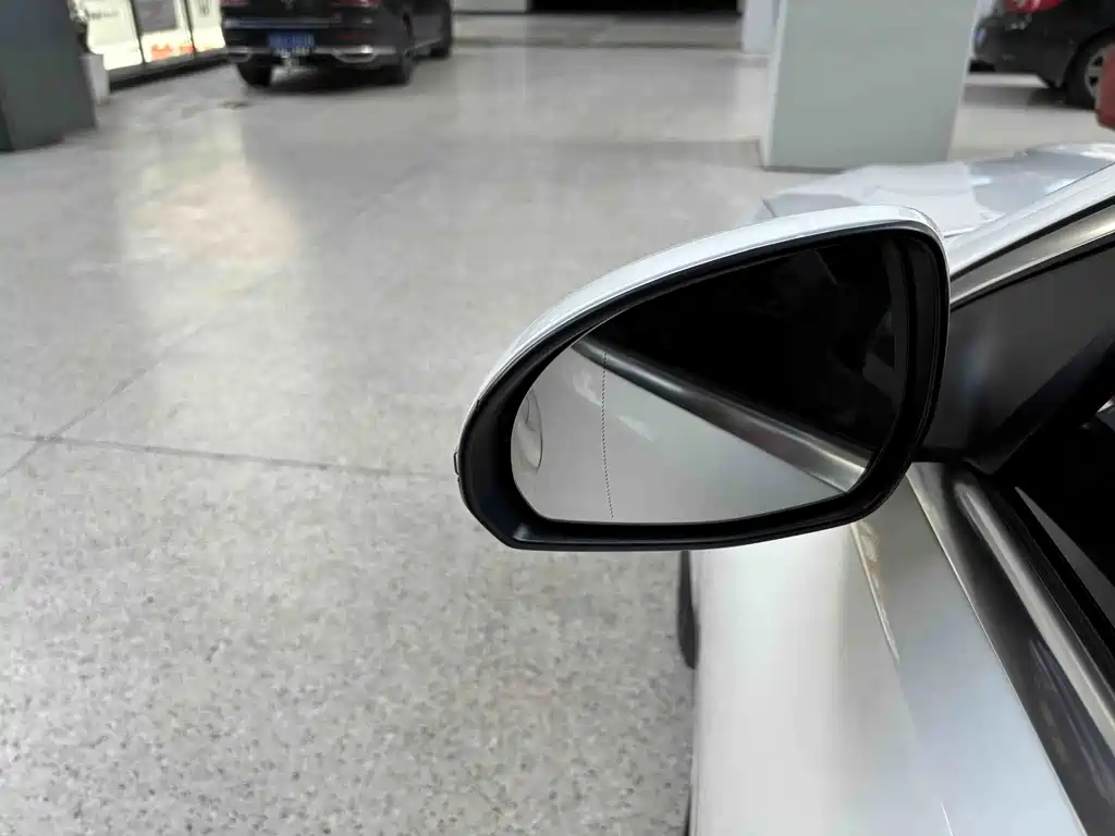 Mercedes-Benz C-Class — миниатюра 33