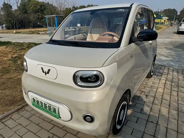 WULING HONGGUANG MINIEV 2025