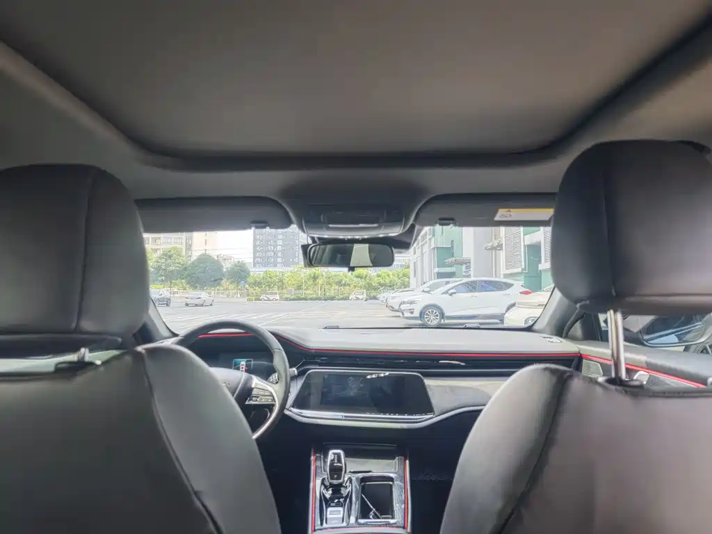 DONGFENG YI HYUN MAX