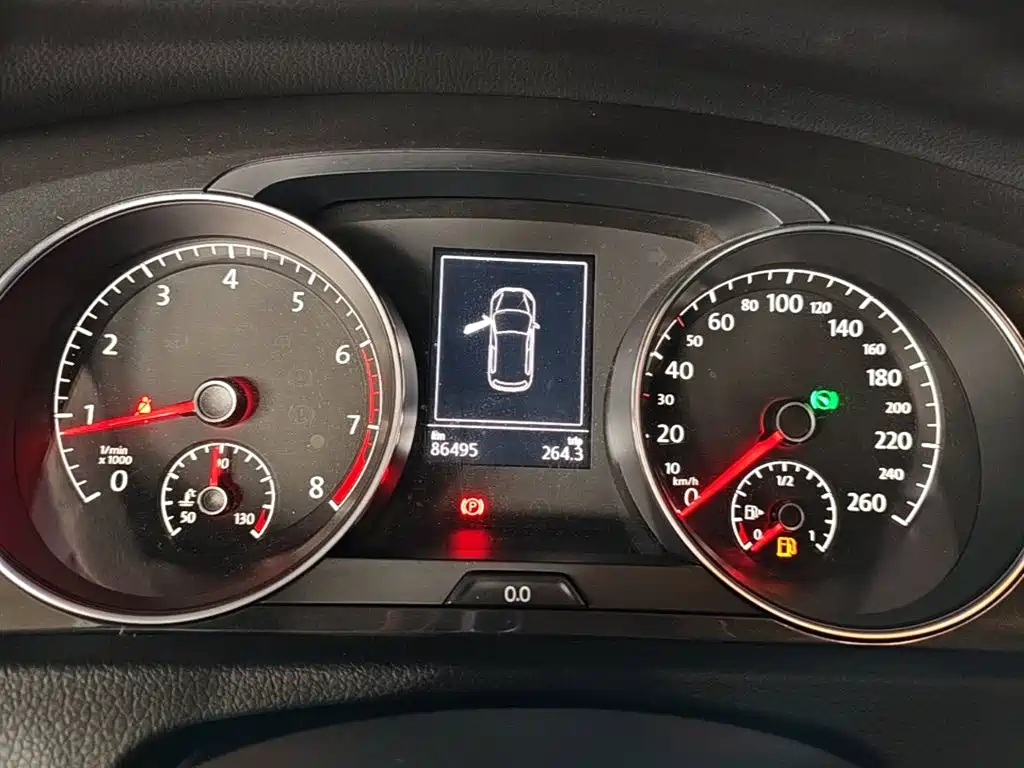 Volkswagen Golf — миниатюра 12