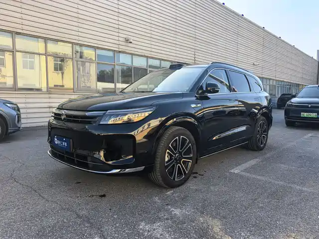 HONGMENG ZHIXING ASK THE WORLD M7 2024