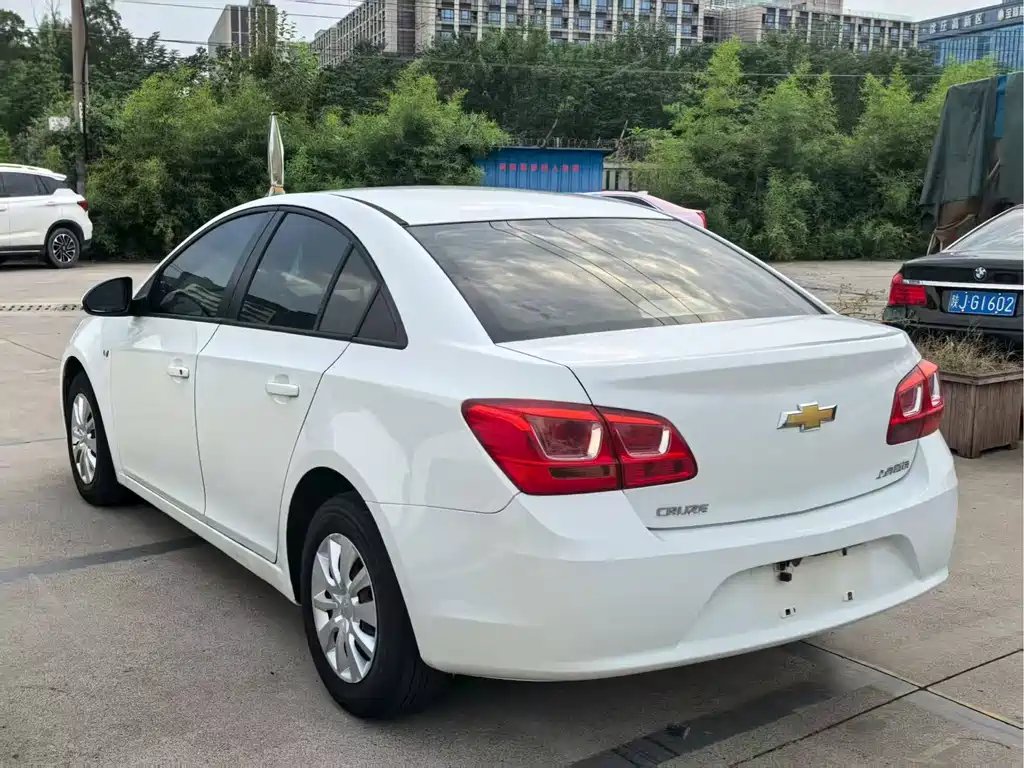Chevrolet Cruze 2015 1.5L SE MT