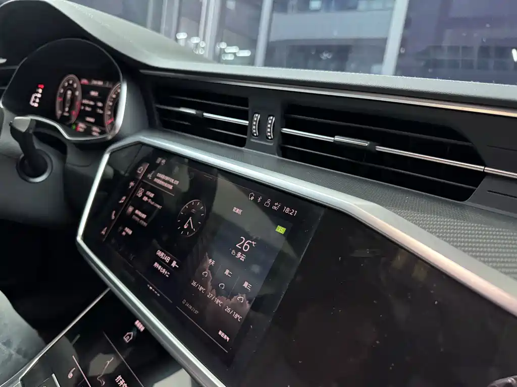 Audi A7L — миниатюра 42