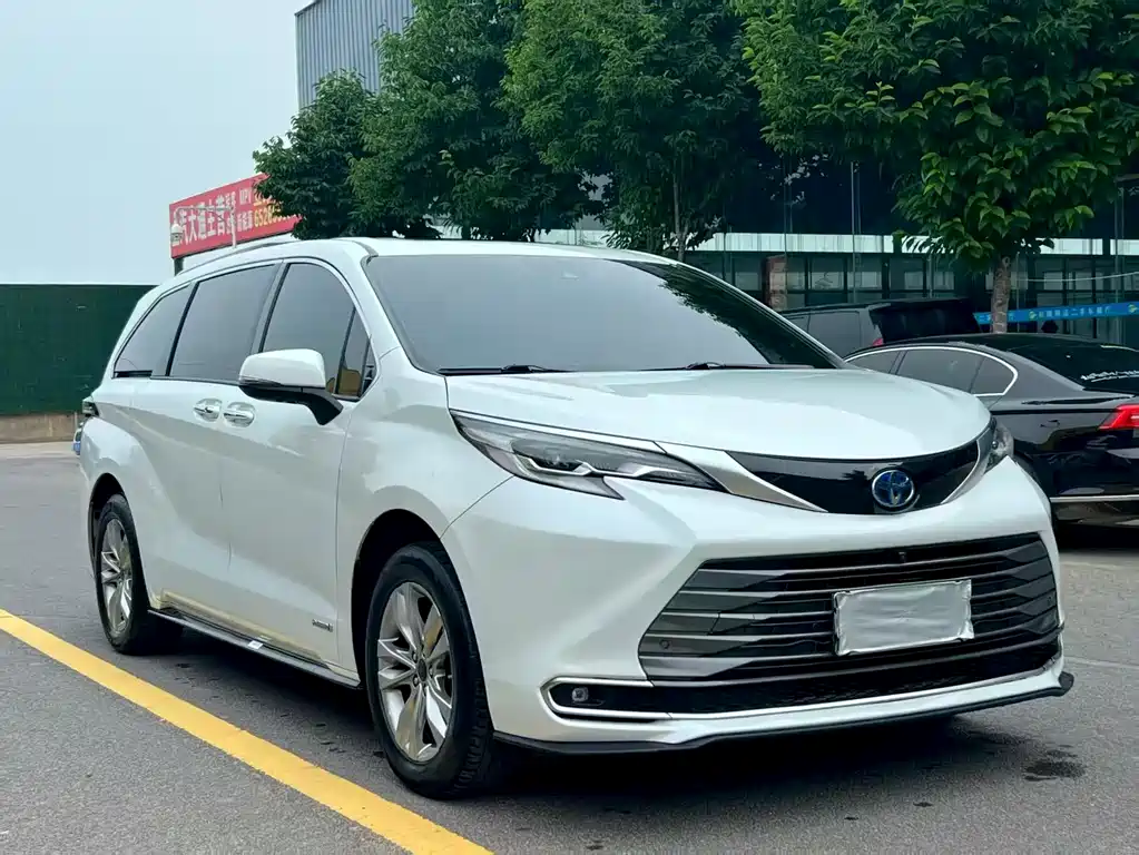 Toyota Sienna 2021 2.5L