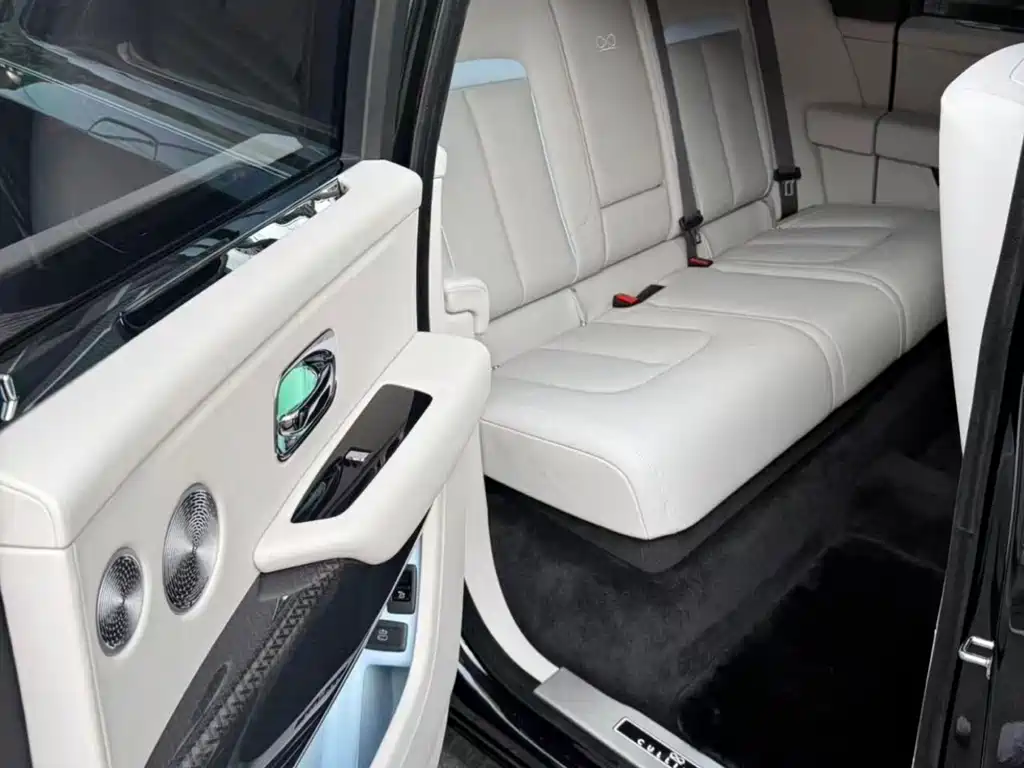 Rolls-Royce Cullinan 2025 Black Badge