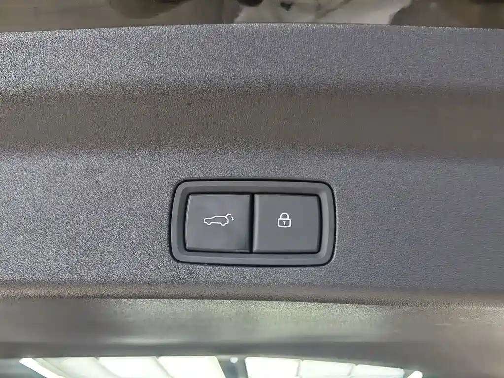 Li Auto Li L8 — миниатюра 16