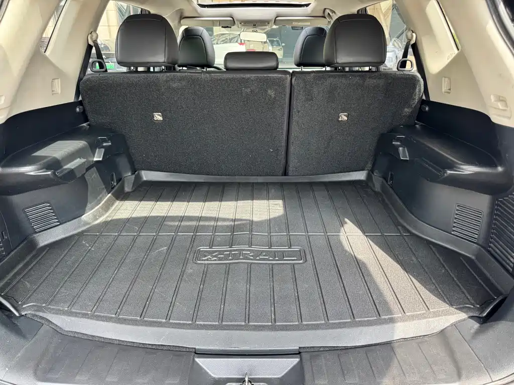 Nissan X-Trail — миниатюра 10