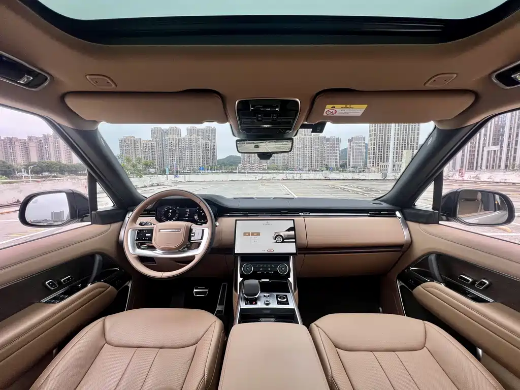 Land Rover Range Rover 2023 3.0 L6 400PS Long Wheelbase