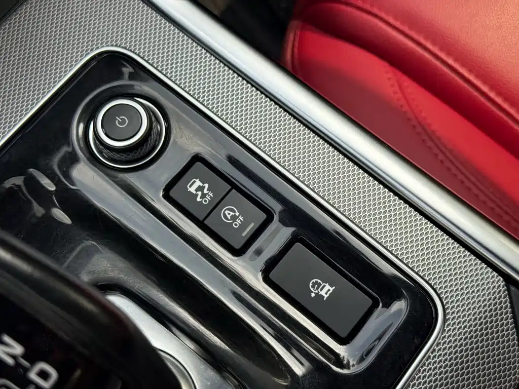 Jaguar XEL — миниатюра 14