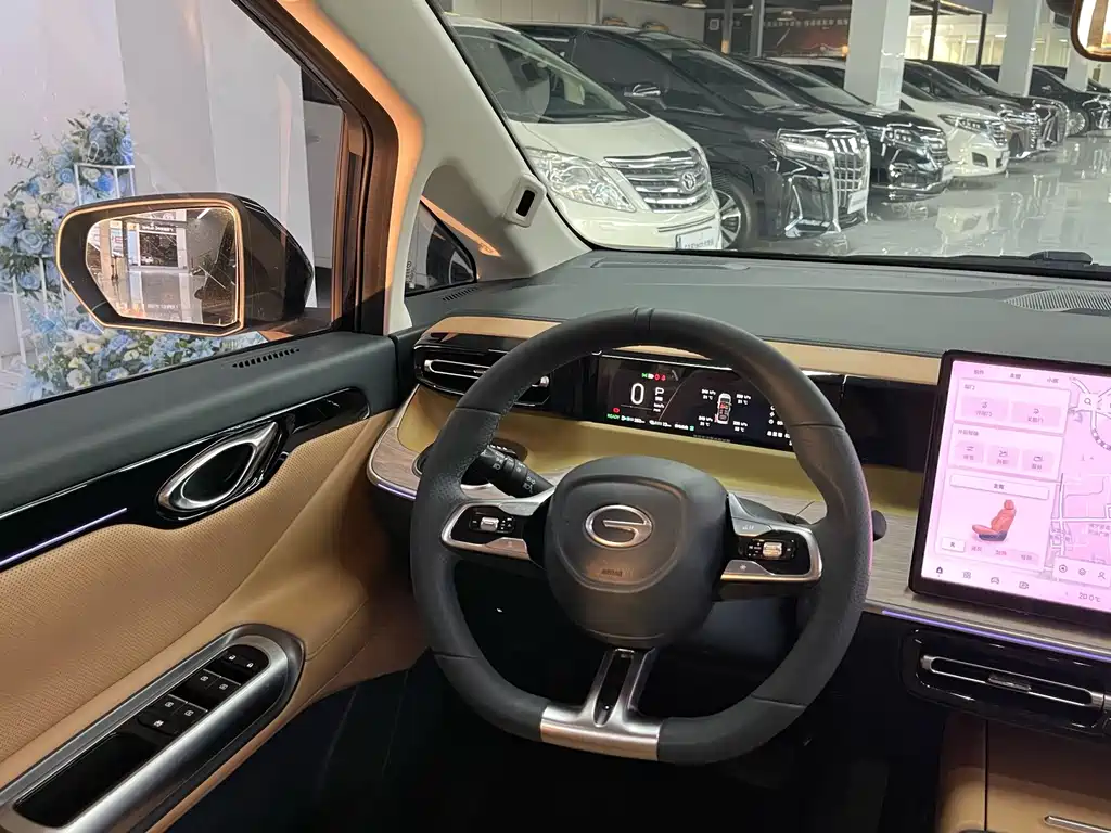 GAC Motor Trumpchi E8 PHEV — миниатюра 15