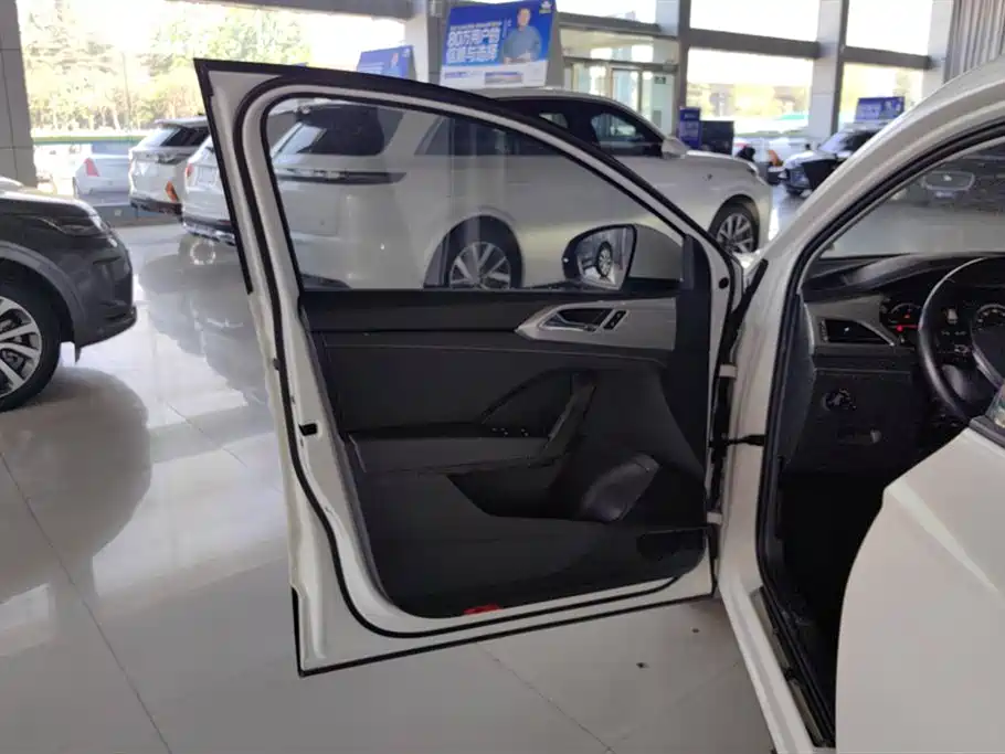 Volkswagen Tharu New Energy — миниатюра 7