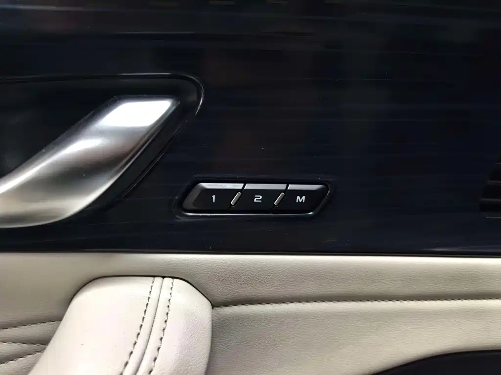 Geely Xingyue L — миниатюра 11