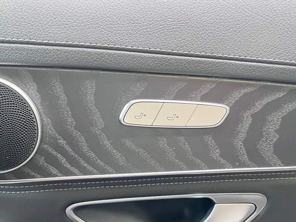 Mercedes-Benz C-Class — миниатюра 14