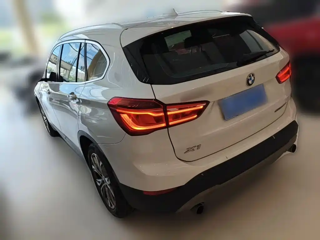 BMW X1 — миниатюра 7