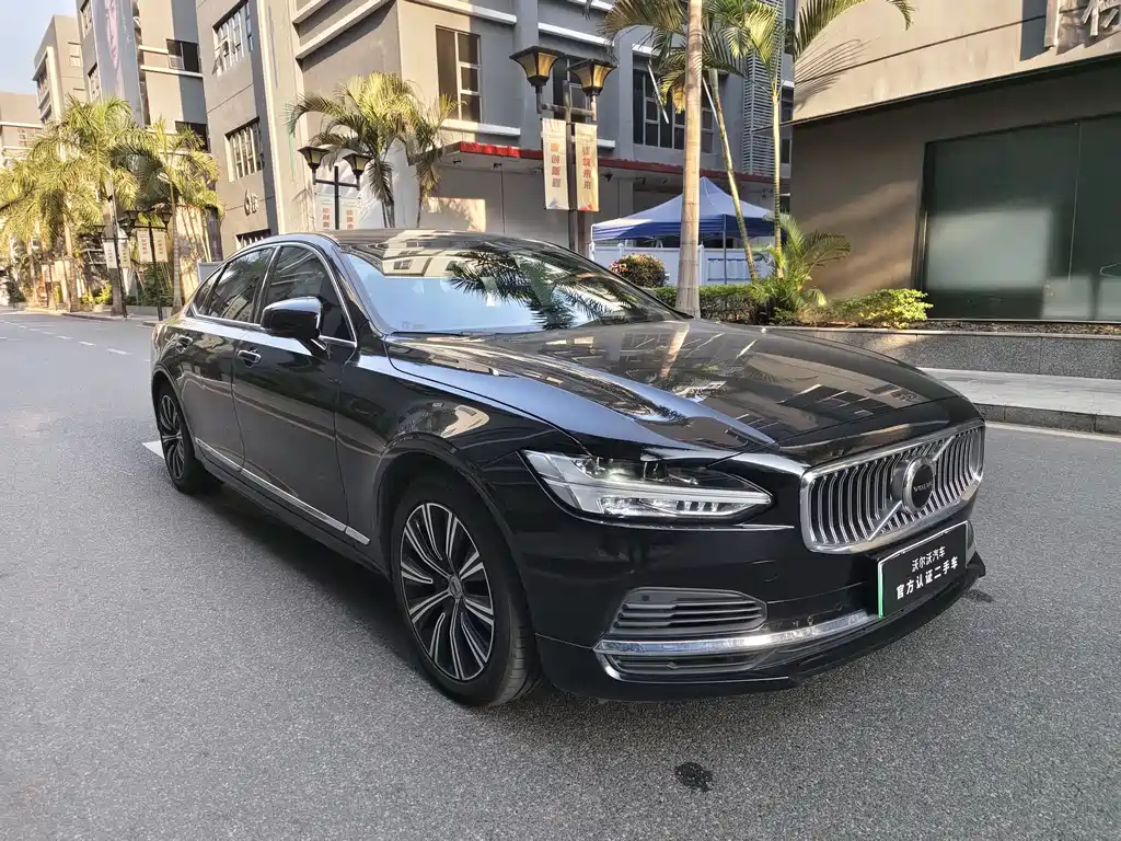 VOLVO S90 PLUG IN HYBRID