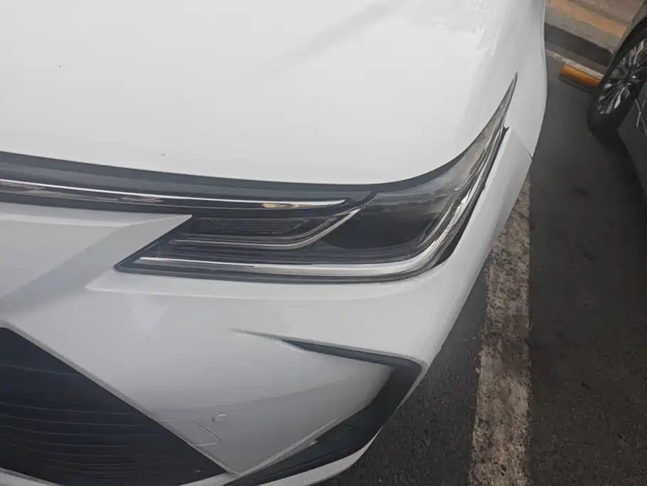 Toyota Corolla — миниатюра 5