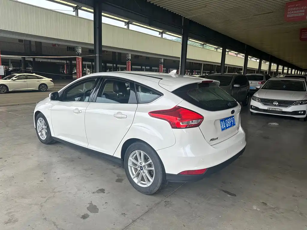 Ford Focus — миниатюра 6