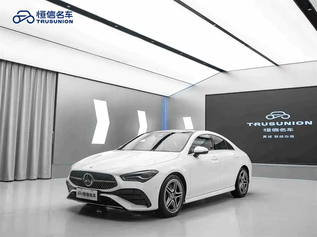 MERCEDES-BENZ CLA