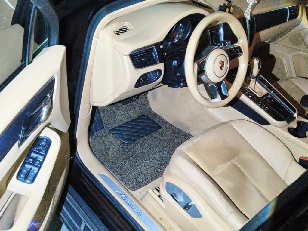 Porsche Macan — миниатюра 14