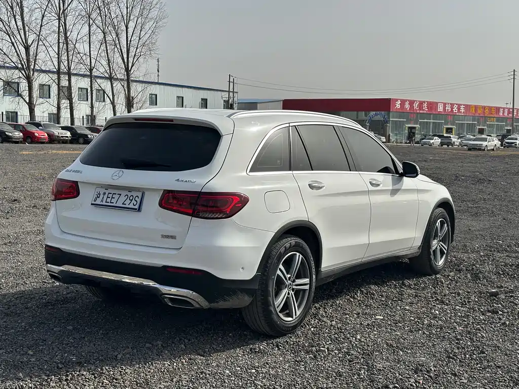 MERCEDES-BENZ GLC