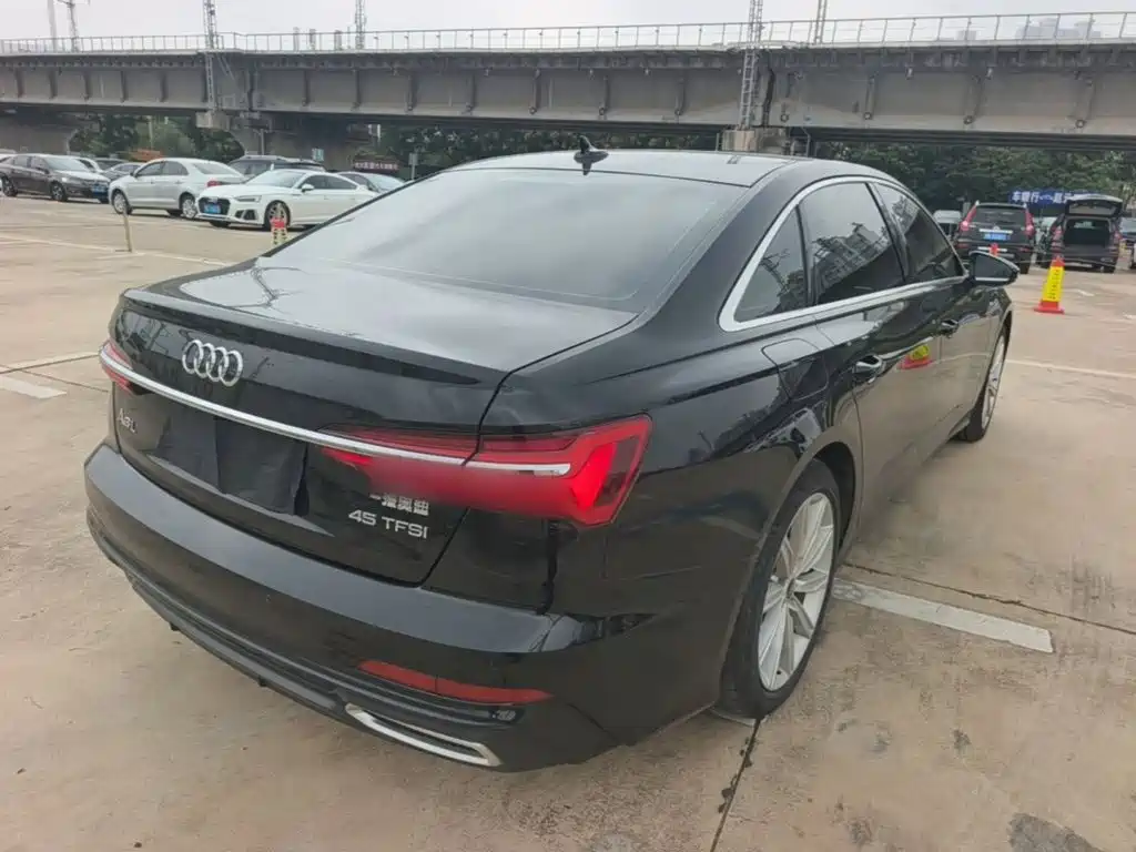 Audi A6L — миниатюра 7