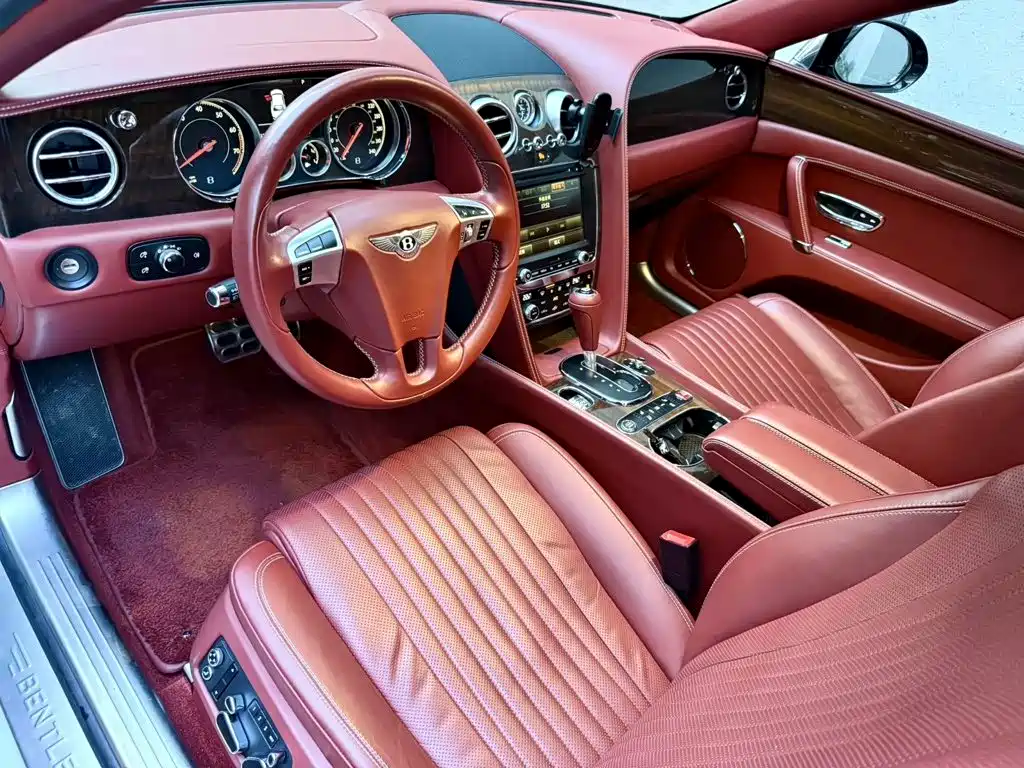 Bentley Flying Spur — миниатюра 3