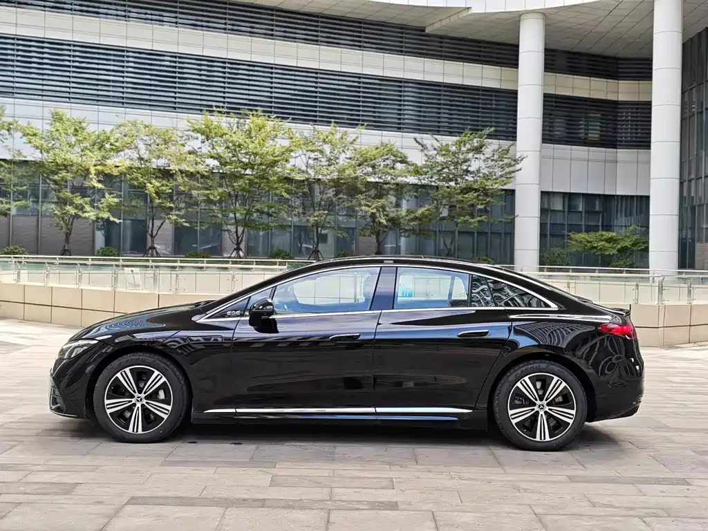 Mercedes-Benz EQE — миниатюра 5