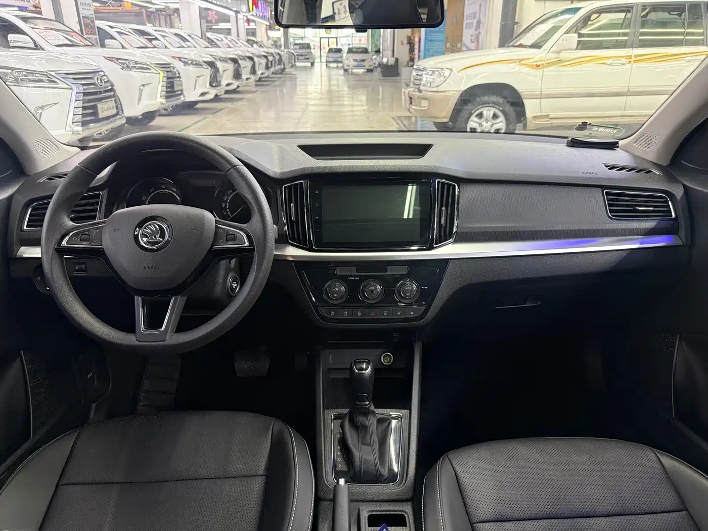 Skoda Kamiq 2023 Белый из Китая, фото 2