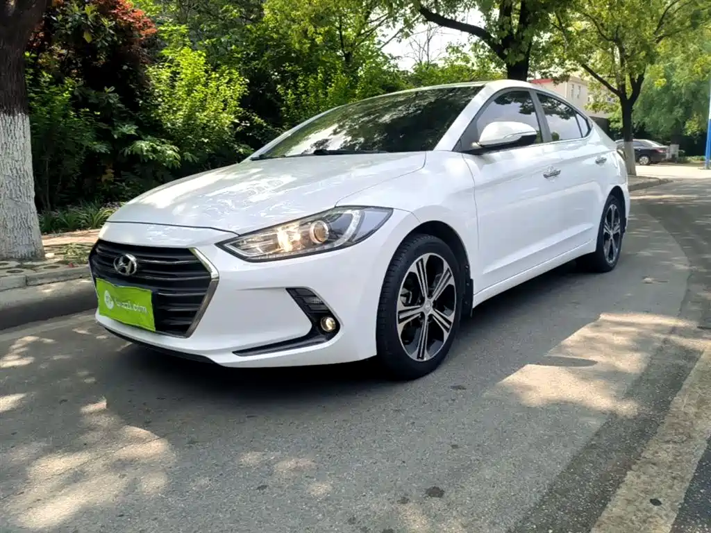 Hyundai Elantra 2019