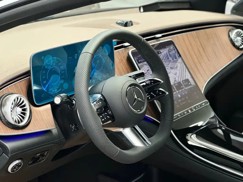 Mercedes-Benz EQE 2025 500 4MATIC