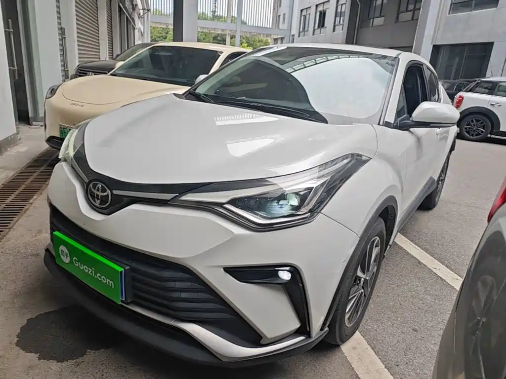 Toyota IZOA — миниатюра 2