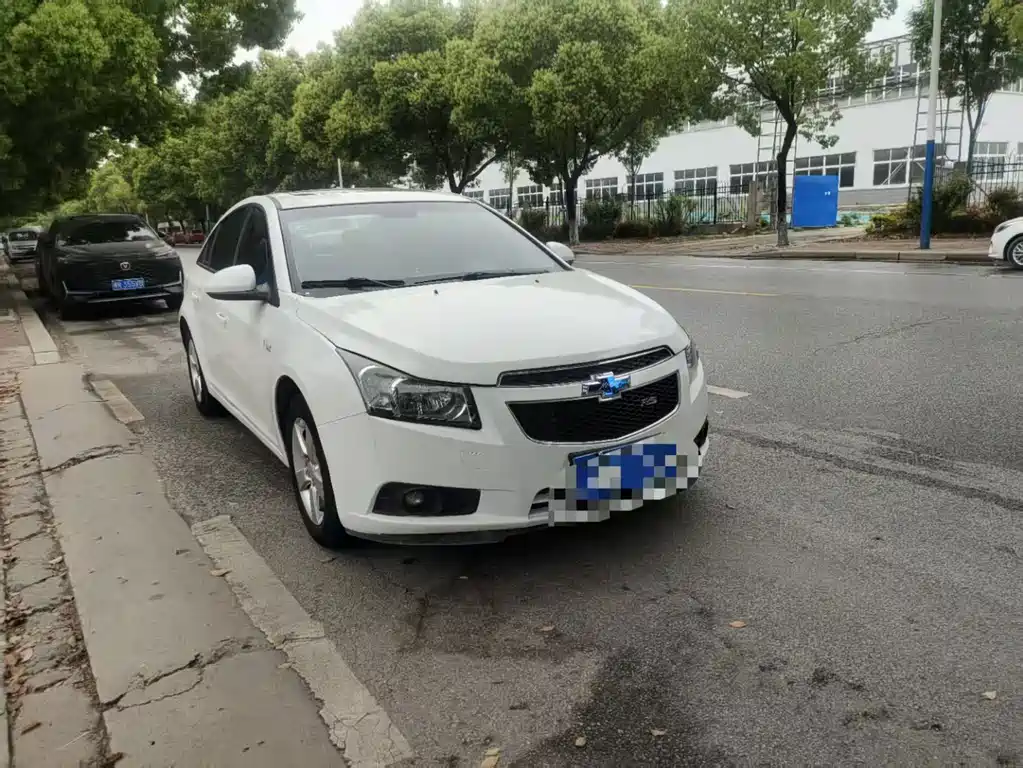 Chevrolet Cruze — миниатюра 2