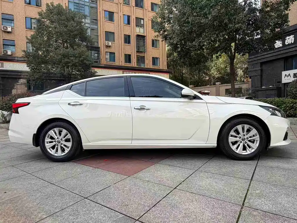 Nissan Teana — миниатюра 2